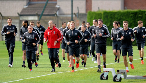 NBA球员数据榜：字母哥助攻领跑,