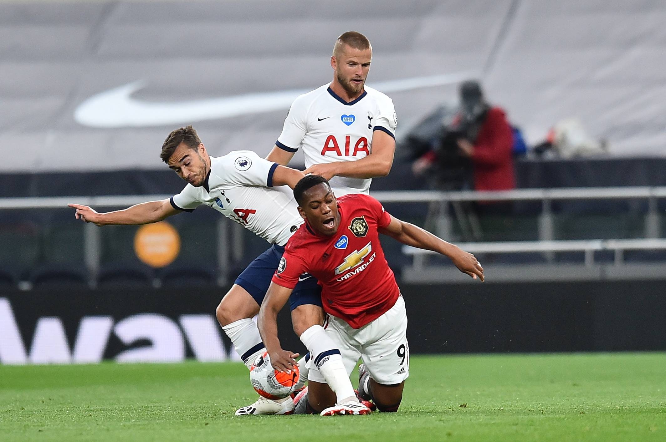 詹姆斯三节战罢得6分，距离连续1298场得分上双还差4分