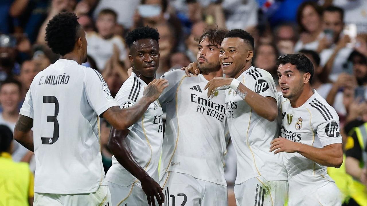 热火伤病报告：鲍威尔左脚踝扭伤将缺席今日对阵独行侠的比赛