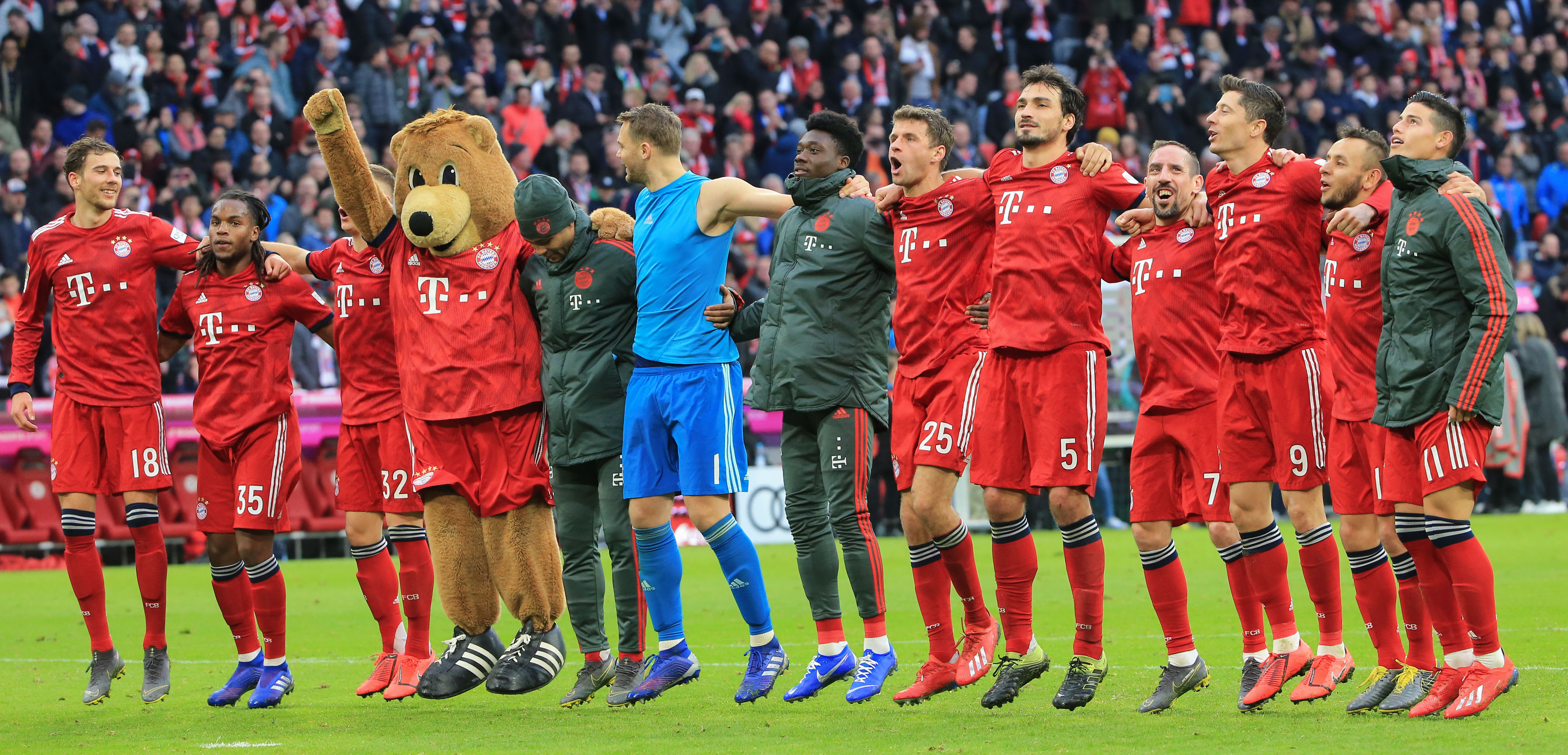 斯洛特：欧冠排除萨拉赫是俱乐部决定，没有理由不希望他留下（斯洛特：萨拉赫无缘欧冠由俱乐部拍板，我当然希望他留队）