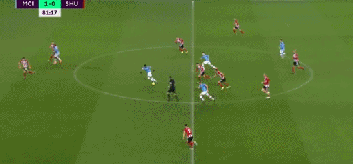 萨拉赫在社媒晒照庆祝圣诞节，被网友怒批背弃信仰（萨拉赫晒圣诞照惹争议：遭网友质疑违背信仰）