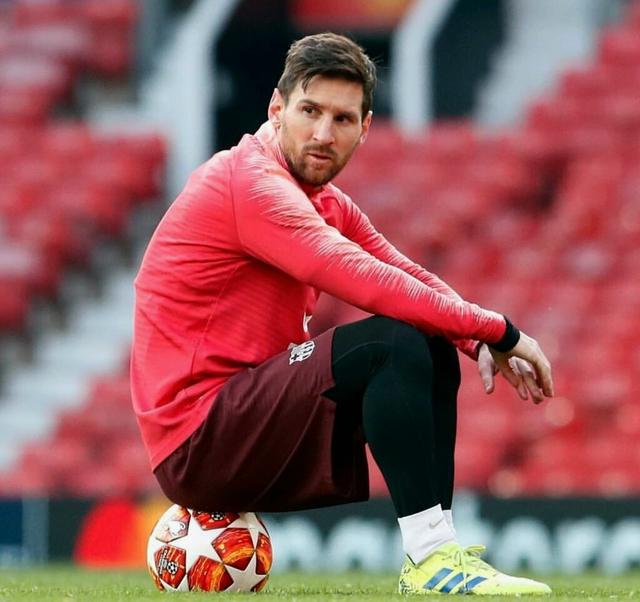 昨天刚拿世界最佳球员！登贝莱面对弗拉门戈在点球大战罚失点球（刚加冕世界最佳次日，登贝莱对阵弗拉门戈点球大战罚丢点球）