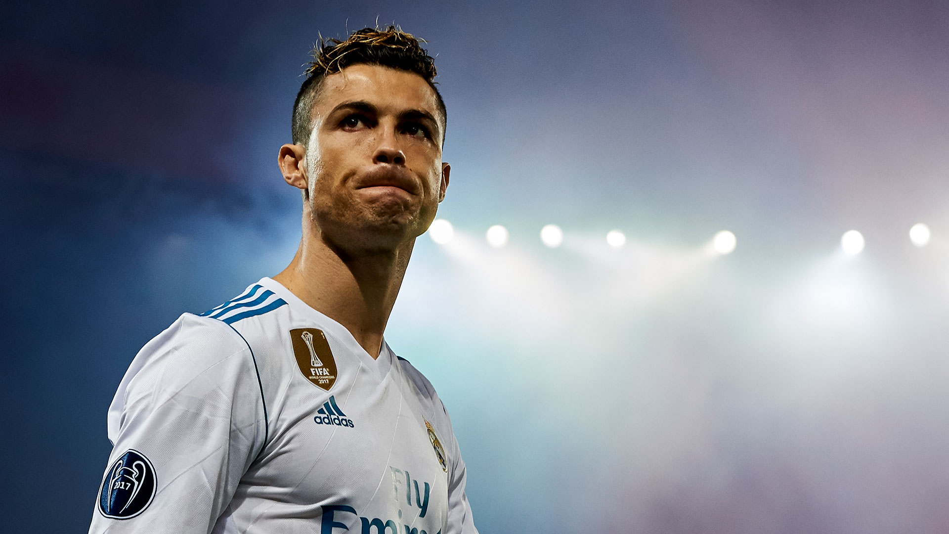 国足选帅时间线：9月5日公开选聘，今日邵佳一出任新帅（国足选帅进展：9月5日启动公开选聘，邵佳一今日正式出任主帅）