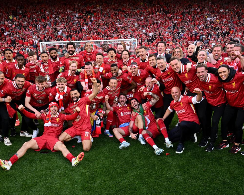 泰晤士报：尽管曼联一周只有一赛，但阿莫林坚持每周训练6天（泰晤士报：曼联每周仅一场，阿莫林仍坚持每周六天训练）