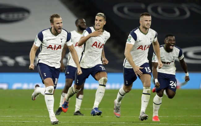 四大皆空无碍捞金！曼城上赛季营收9.31亿美元队史第三高（无冠难挡吸金力：曼城上季营收达9.31亿美元，队史第三高）